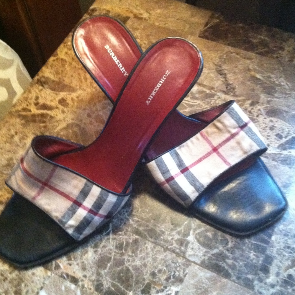 Burberry shoes SALE